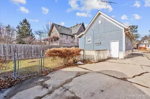 331 Orange St, Elgin, IL 60123 - Photo 27