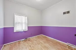 331 Orange St, Elgin, IL 60123 - Photo 15