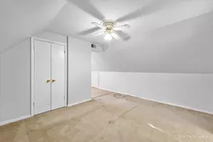 331 Orange St, Elgin, IL 60123 - Photo 23