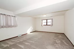 100 Barberry Dr, Crystal Lake, IL 60014 - Photo 21