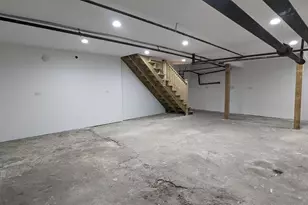 2140 W Cermak Rd, Chicago, IL 60608 - Photo 9