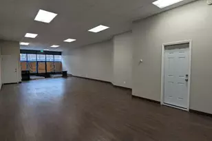 2140 W Cermak Rd, Chicago, IL 60608 - Photo 5