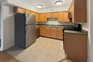 206 W Main St, Saint Charles, IL 60174 - Photo 5