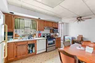 209 N Green St, Melvin, IL 60952 - Photo 9