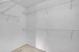 148 Locksley Dr, Streamwood, IL 60107 - Photo 15