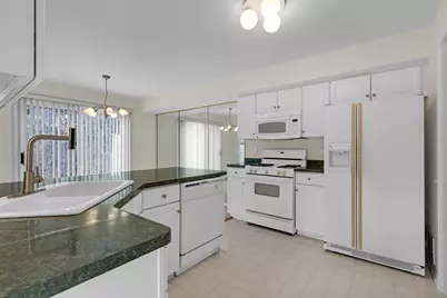 148 Locksley Drive, Streamwood, IL 60107 - Photo 3