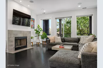 2922 N Sheffield Avenue #3, Chicago, IL 60657 - Photo 3