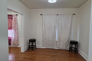 803 Broadway Ave, North Chicago, IL 60064 - Photo 13