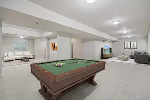 27W327 Williams St, Winfield, IL 60190 - Photo 29