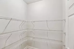 27W327 Williams St, Winfield, IL 60190 - Photo 9