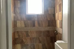 8330 S Buffalo Ave, Chicago, IL 60617 - Photo 9