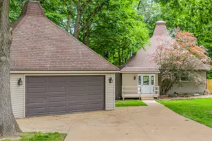 2445 Ridgefield Rd, Princeton, IL 61356 - Photo 1
