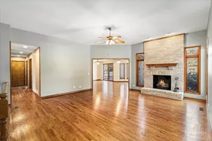 8413 St Moritz Dr, Spring Grove, IL 60081 - Photo 7