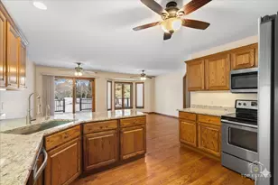 8413 St Moritz Dr, Spring Grove, IL 60081 - Photo 11