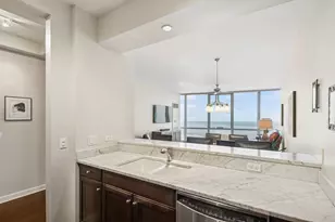 1211 S Prairie Ave, Chicago, IL 60605 - Photo 11