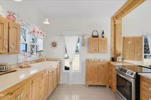 17396 Scott Rd, Hinckley, IL 60520 - Photo 9