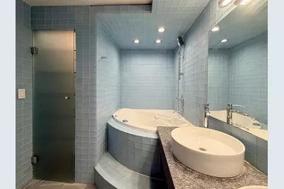 211 E Ohio Street #2707, Chicago, IL 60611 - Photo 21