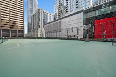 211 E Ohio Street #2707, Chicago, IL 60611 - Photo 33