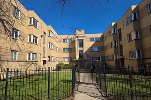 2044 E 72nd Pl, Chicago, IL 60649 - Photo 1