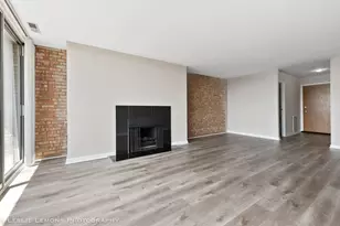 5950 Oakwood Dr, Lisle, IL 60532 - Photo 5