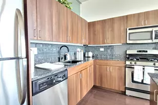 235 W Van Buren St, Chicago, IL 60607 - Photo 9