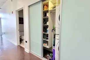 235 W Van Buren St, Chicago, IL 60607 - Photo 5