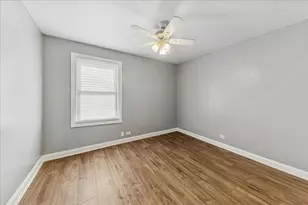 617 W 43rd Pl, Chicago, IL 60609 - Photo 9