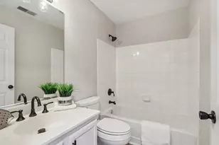 2060 Lyndhurst Ln, Aurora, IL 60503 - Photo 23