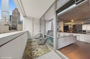 240 E Illinois St, Chicago, IL 60611 - Photo 17