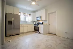 678 Douglas Ave, Calumet City, IL 60409 - Photo 13