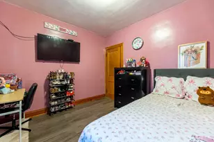 5816 S California Ave, Chicago, IL 60629 - Photo 9