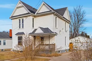 1507 W 9th St, Dixon, IL 61021 - Photo 1