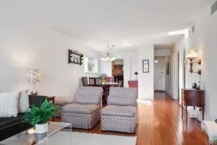 [Address not provided], Evanston, IL 60201 - Photo 7