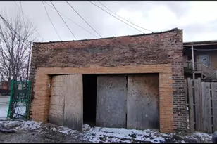 354 E 115th St, Chicago, IL 60628 - Photo 7