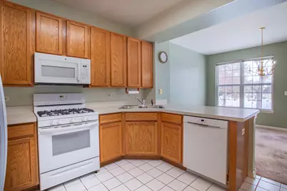 860 Amelia Court, Grayslake, IL 60030 - Photo 9