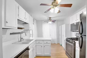 7010 Brighton Ct, Woodridge, IL 60517 - Photo 13