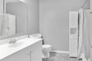 7010 Brighton Ct, Woodridge, IL 60517 - Photo 25