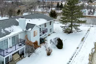 7010 Brighton Ct, Woodridge, IL 60517 - Photo 5