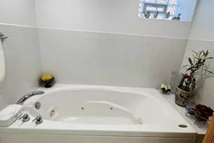 7742 Kolmar Ave, Skokie, IL 60076 - Photo 33