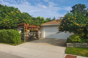 7742 Kolmar Ave, Skokie, IL 60076 - Photo 47