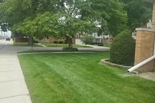 7742 Kolmar Ave, Skokie, IL 60076 - Photo 51