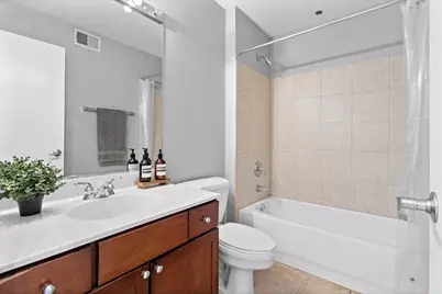 758 N Larrabee Street #519, Chicago, IL 60654 - Photo 17