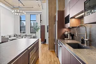 758 N Larrabee St, Chicago, IL 60654 - Photo 7