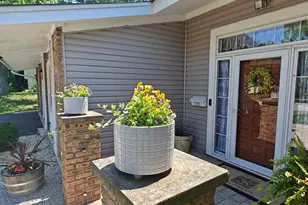 3205 63rd St, Woodridge, IL 60517 - Photo 3