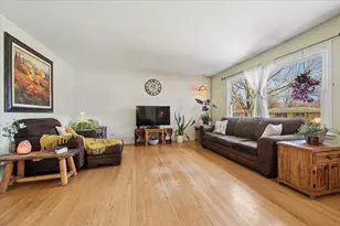 [Address not provided], Saint Charles, IL 60174 - Photo 7