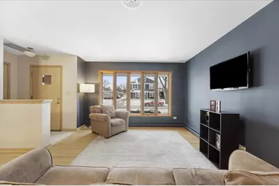 878 S Parkside Avenue, Elmhurst, IL 60126 - Photo 5