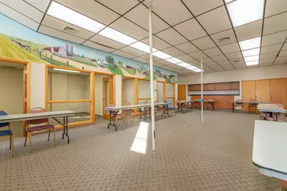 210 W Spring Street, Freeport, IL 61032 - Photo 21