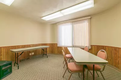 210 W Spring Street, Freeport, IL 61032 - Photo 25