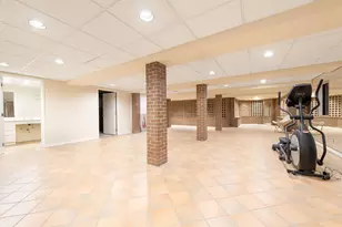 2705 Bentley Rd, Highland Park, IL 60035 - Photo 37