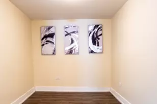 10005 S Calhoun Ave, Chicago, IL 60617 - Photo 15